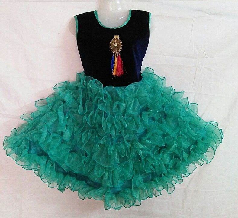 Girls party wear frock , size :(32-34) uploaded by RED ROSE FASHION on 8/23/2020