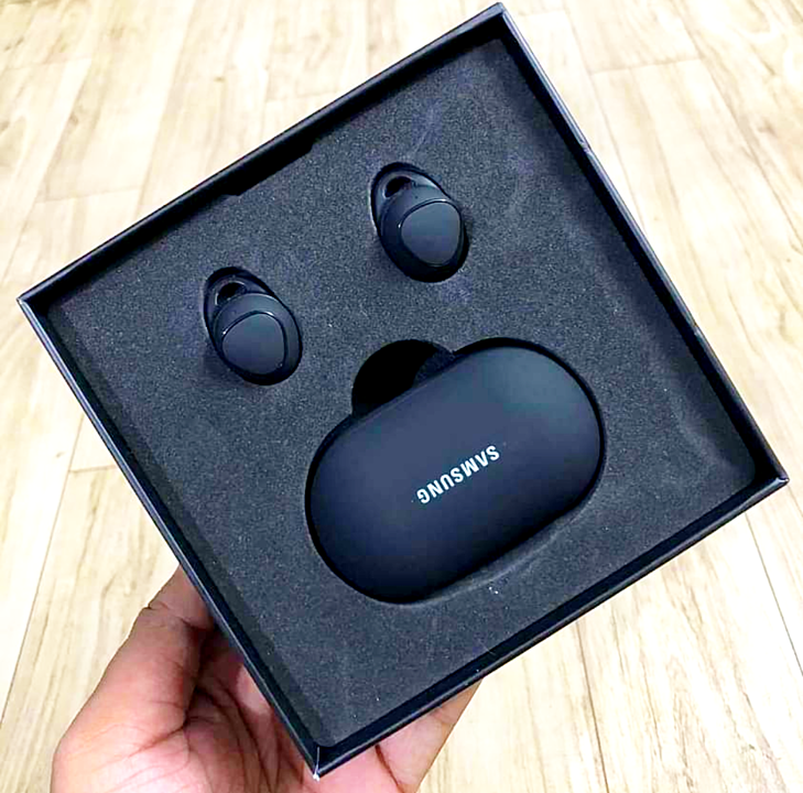 Samsung gear iconx  uploaded by Aayush mobile on 8/23/2020