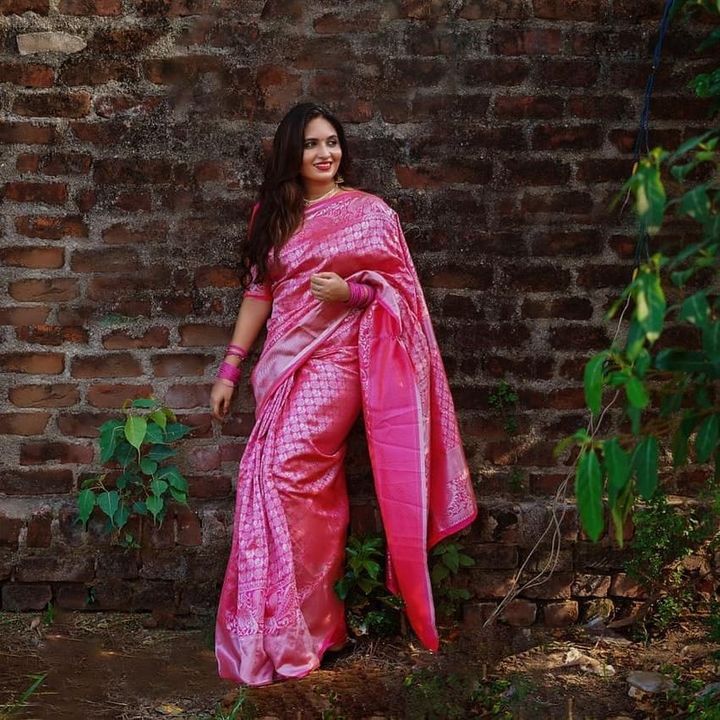 Soft Lichi Silk Saree With Blouse uploaded by Wonder Women on 7/20/2021