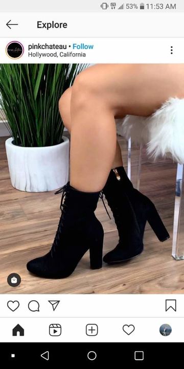 Post image I want 1 Pair  of Mujhe heel shoes .
Chat with me only if you offer COD.
Below is the sample image of what I want.