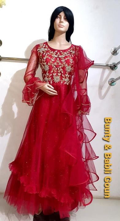 Post image I want 3 Pieces of Gown..
Below are some sample images of what I want.