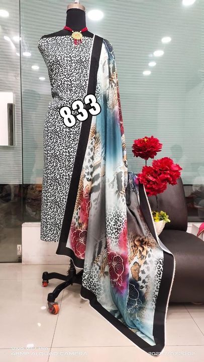 Muslin digital printed suit uploaded by Ishita fashion club  on 7/23/2021