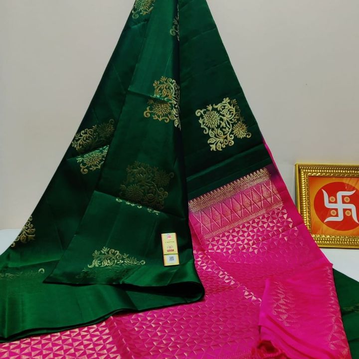 Post image 🥰Pure handloom double warp kanchipuram silk
*1st quality silk and zari*
*240hokks*
*Silver and gold zari work*
*Contrast work blouse*

*7200*+$
*We need active resellers only.anyone who can't give orders morethan 3months will be removed*
*U can post in social media*

5 to 10 % colour different will come
 If any damage there ,need proper parcel open  videoproof
Av sareez👆👆