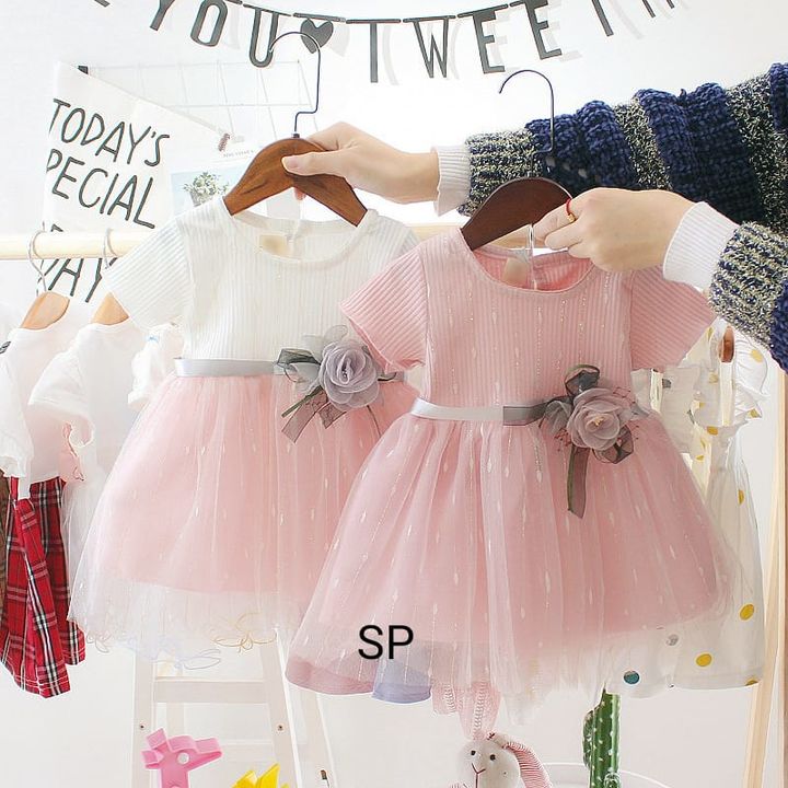 Post image I want 4 Pieces of I want kids dress manufacturer .
Below are some sample images of what I want.