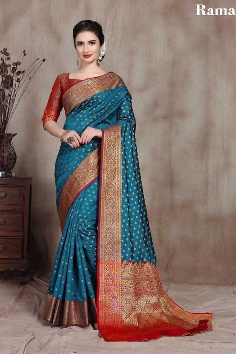 Saree uploaded by Radhe Saree's Collection's on 7/29/2021