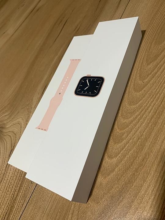 iWatch series 5 44 mm GPS uploaded by Tech World  on 8/26/2020