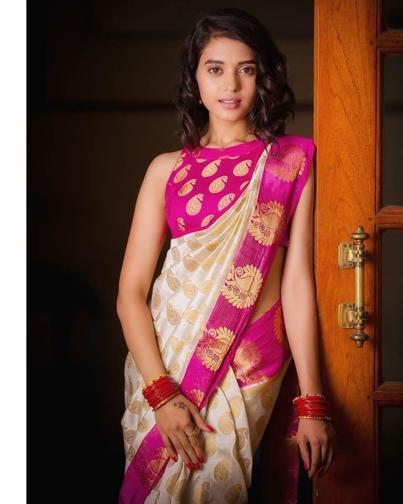 Lichi silk saree uploaded by Unique queens on 7/29/2021