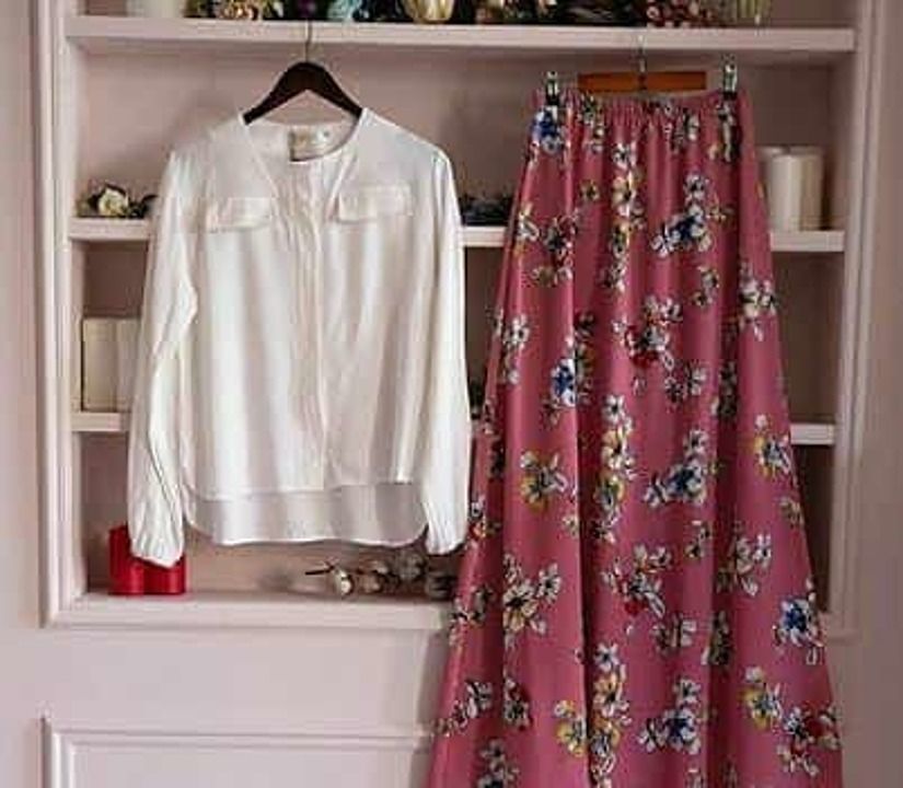 FLORAL PRINT MAXI SKIRT & TOP SETS


*Fabric*: Rayon

**: Maxi Length

*

*

*Sizes*: M (Bust 38.0 i uploaded by XENITH D UTH WORLD on 8/26/2020