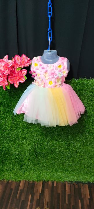 Product image with price: Rs. 650, ID: kids-birthday-frock-5d426147