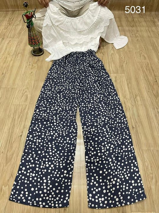 Post image I want 1 Pieces of Looking for the same jumpsuit of size L.
Below is the sample image of what I want.
