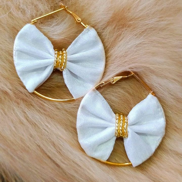 Bow earrings uploaded by Snowdrop. 1230 on 7/30/2021