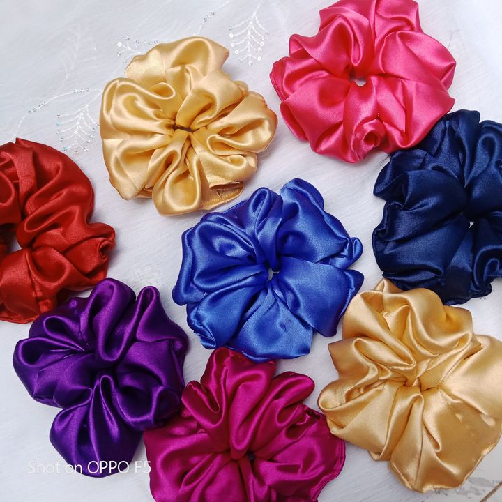 Scrunchies uploaded by Fabulouscollections12 on 7/31/2021