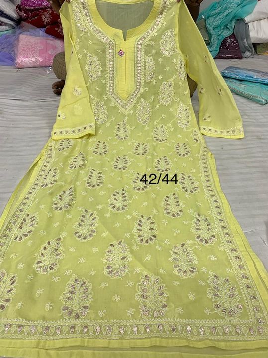 Post image Rc285
Cotton fabric kurti Gotapatti work length 46 inches. 
https://chat.whatsapp.com/IThE8jKIXddAurNJjzo4EL