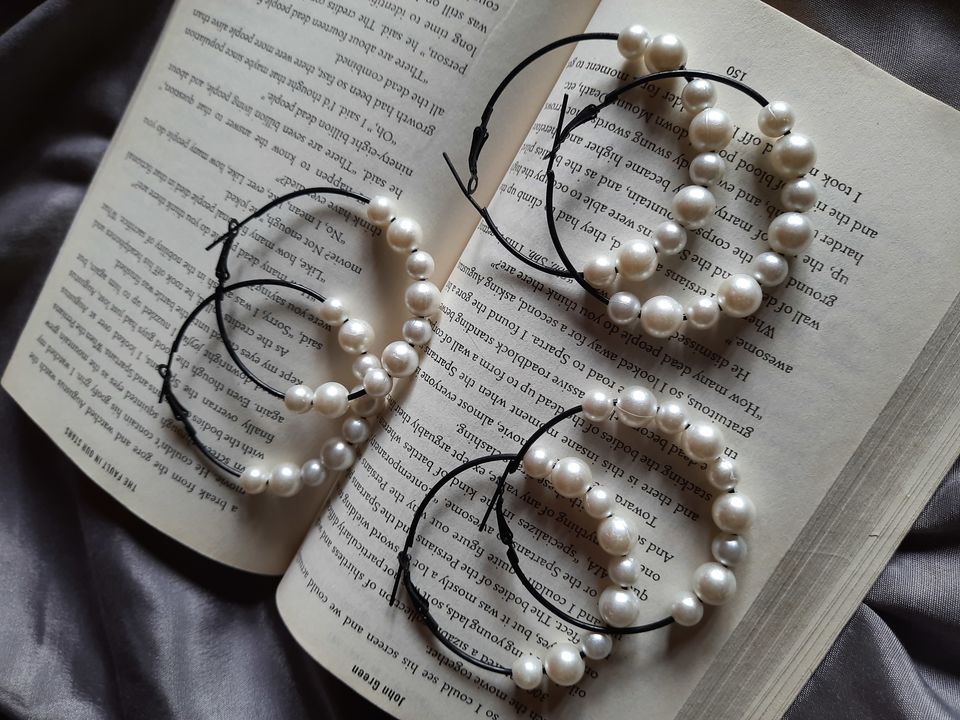 Pearl hoops  uploaded by Oxidised_gifts 🖤  on 8/1/2021