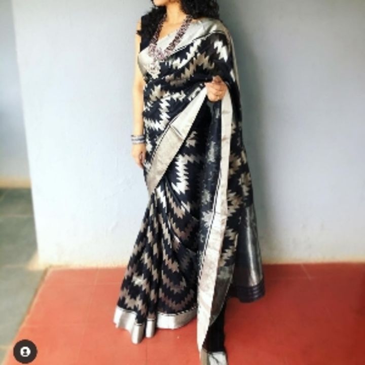 Post image chanderi_weavers_silk_saree_ has updated their profile picture.