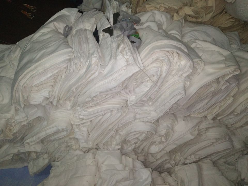 Post image 16"*19"size sattin fabric white color cotton bags. 5000pcs available.
