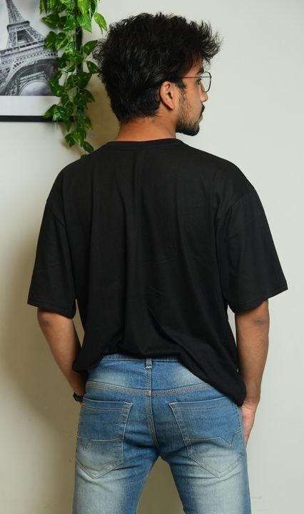 Long sleeves black t-shirt uploaded by Aaojo on 8/4/2021