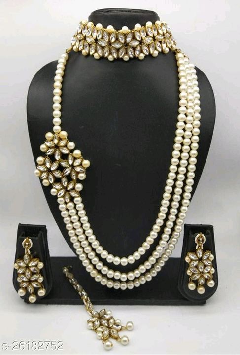 Jewellery Sets uploaded by Online store on 8/5/2021