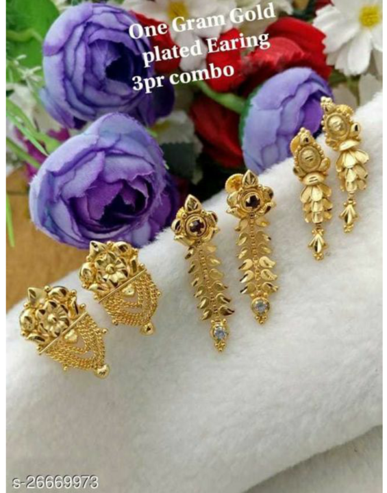 Princess Glittering Earrings
Base Metal: Brass & Copper
Plating: 1Gram Gold
Stone Type: No Stone
Mul uploaded by Monika Collections on 8/6/2021