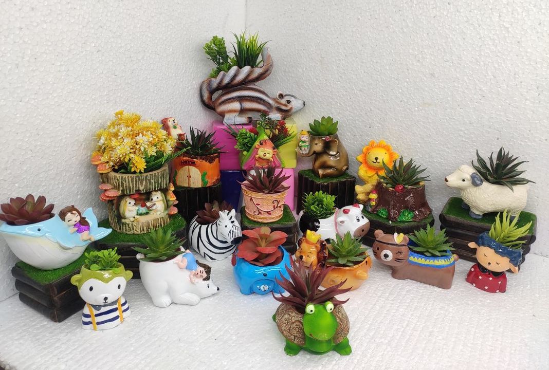 Post image 🥰Sale Sale Sale 🥰😍Wild life park 😍Offer date ( 1 Aug  to 10 Aug ) Set of 18 pcs Size : 3- 8 inchesMaterial resinActual price : 1800Offer Price : 1700Plants not included...Shipping free 
Dispatch time 7 days...
Book fast limited stock..🏃‍♂️🏃‍♀️