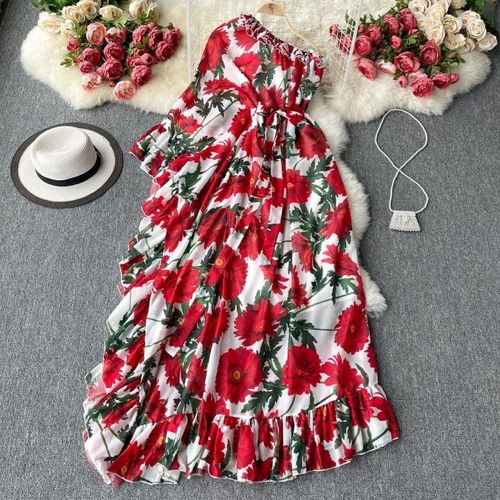 Post image I want 1 Pieces of We need western dresses MOQ 1  genuine vendor or Wholesaler contact Us Resellers don't message.
Below are some sample images of what I want.