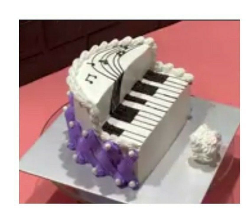 VANILLA Piano cake uploaded by All product  on 8/28/2020