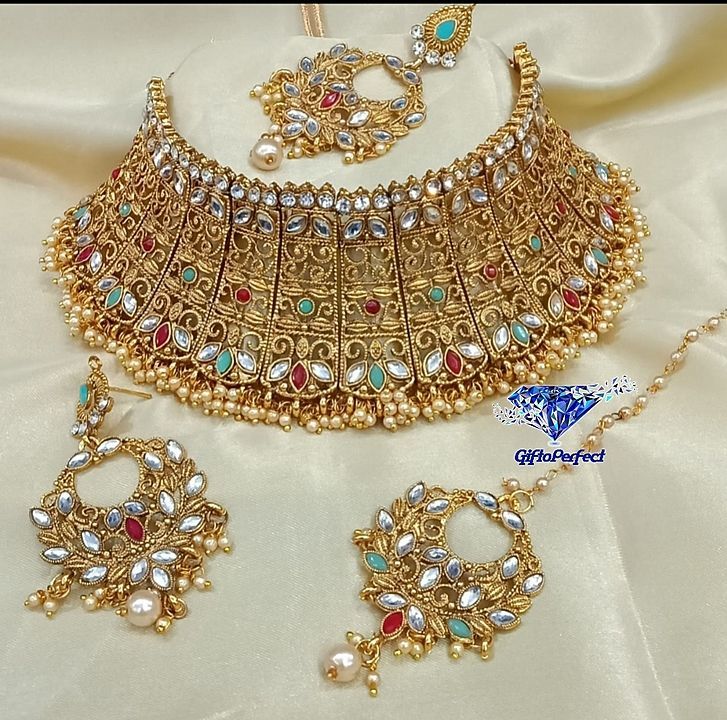 Post image Hey! Checkout my new collection called Bridal look necklace.