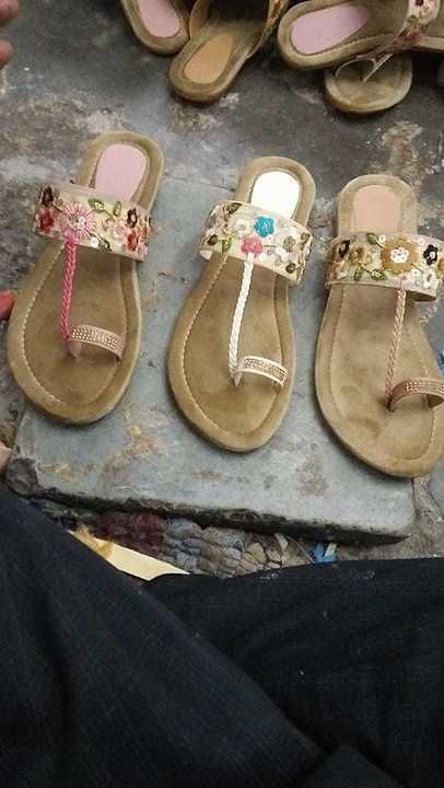 Ladies slippers
For wholesale orders dm or whtsap on  uploaded by Visa footwears on 8/29/2020