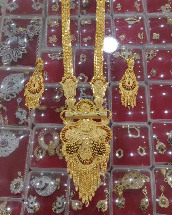Saree and Jewellery uploaded by business on 8/10/2021