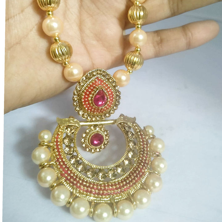 Stylish Mala set of Pearls with Stylish earrings. uploaded by Dress up Girls Shop. on 8/10/2021