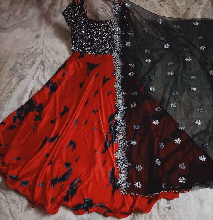 Post image This festive season get your hands on this amazing *satin sequence Gown* with heavy embroidery duppatta and complete linning 
• Tie and dye look • length 52+• duppatta length 2.25• different shades
Size M-38 L-40 XL-42 XXL-44
 *Price 899+shipping*
Happy shopping 🛍️😇