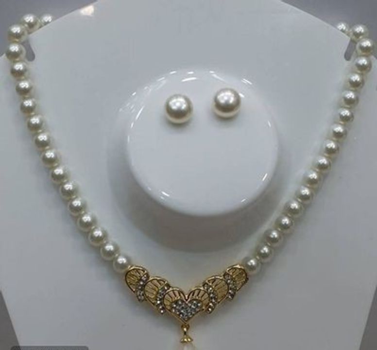 Stylish Pearl Women's Jewellery Sets

Material: Pearl
Stone Type: Variable

*PRICE 285*

*ONLINE PAY uploaded by SN creations on 8/11/2021
