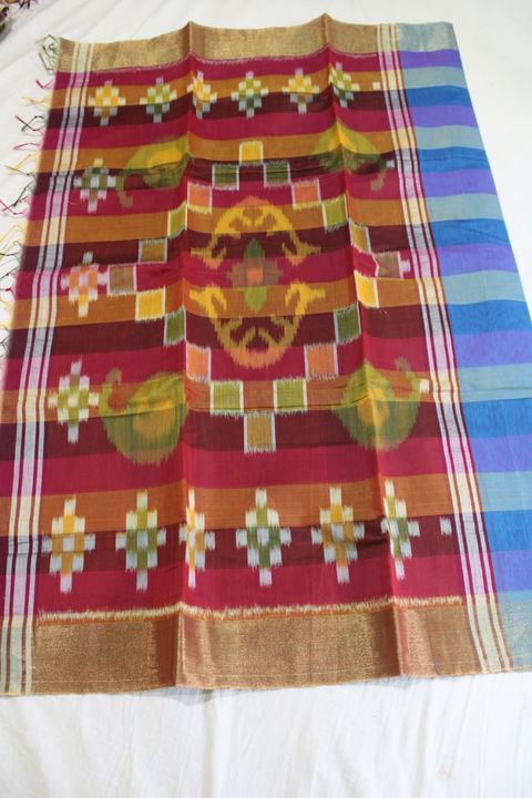 Post image Product Details: 

Pochampalli silk sarees

• Fabric	              :  Pure Mulbery silk single warp+ cotton woven• • Weave	              :manual loom.
• Measurements	:L – 6.2 Mts, W – 1.1 Mtr
• Blouse	             :Yes – Attached with Saree• • Plain contrast blouse • Border type         :  Banaras Border(kaddi border)
Our customer cost₹2900+shipping
In market This sari costs:3500