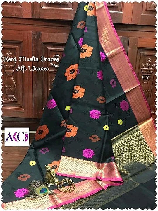 Banarasi handloom sarees uploaded by F F Fabrics on 5/30/2020