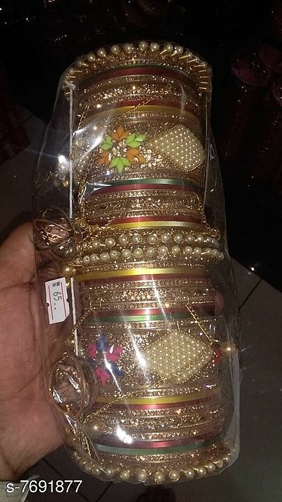 trendinh gracefull bangles uploaded by pink Rose fashion Store  on 8/30/2020