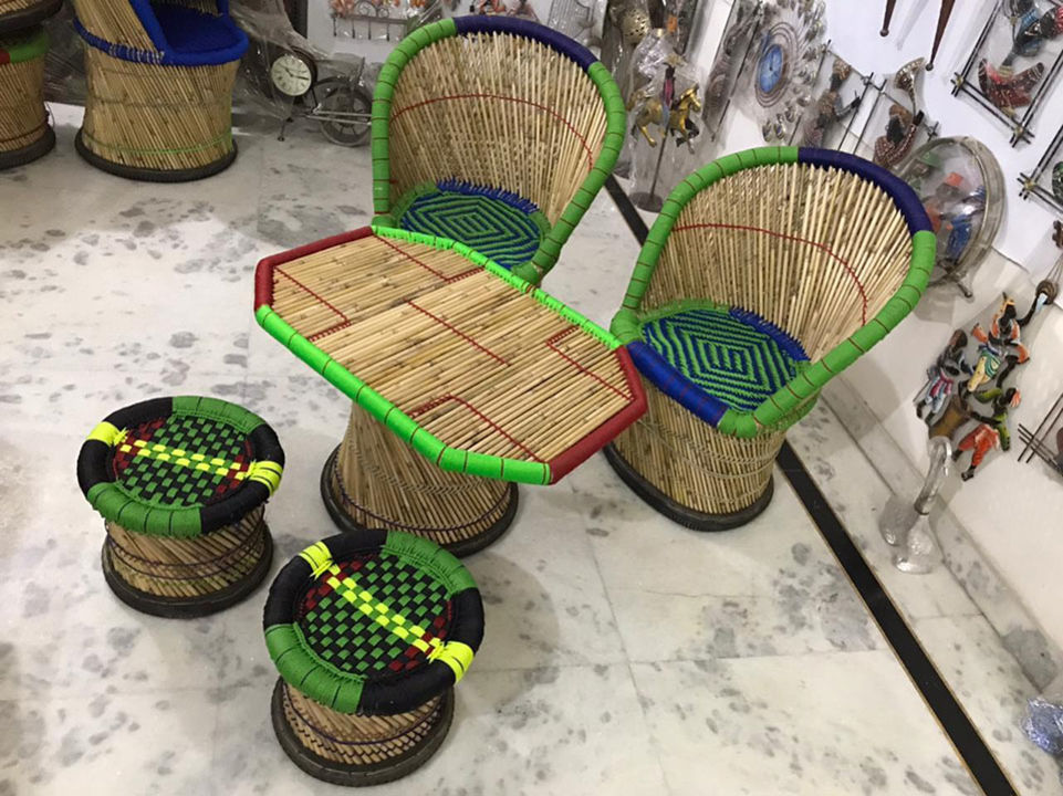 Handicraft Bamboo Mudha Large Chairs ,Mudda With Table (Set of 5)

 uploaded by Craferia Export on 8/14/2021