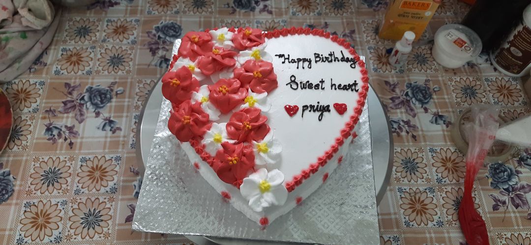 Heart shape Cake uploaded by Shabna Cake House on 8/14/2021