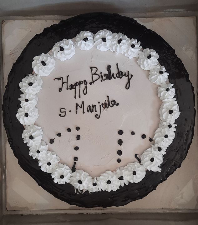 Chocolate cake uploaded by Shabna Cake House on 8/14/2021