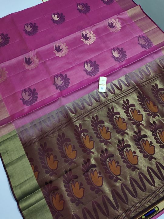 Handloom weaved pure silk uploaded by business on 8/15/2021