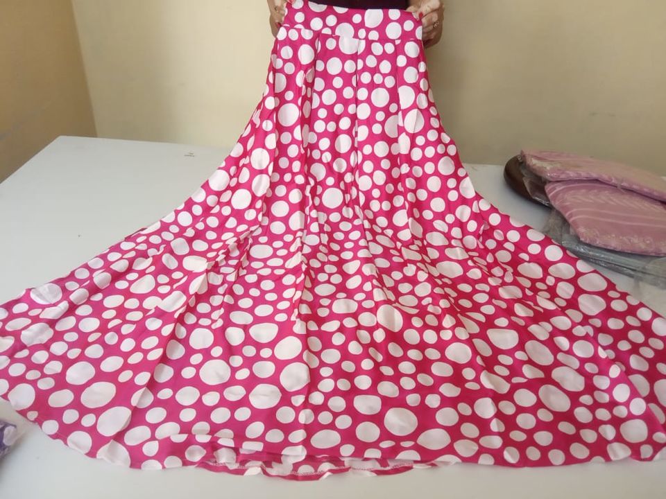 Product image of Skirt, price: Rs. 200, ID: skirt-7667435e