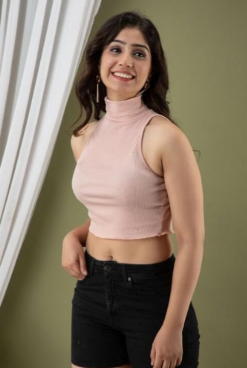crop top uploaded by makeup and luv on 8/18/2021