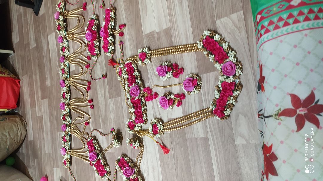Post image Artificial flower jewelry.. Design and color can customise