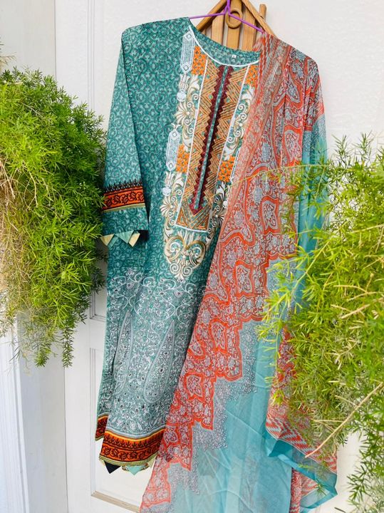 3 piece Stiched Pakistani lawn suits uploaded by Flafia boutique on 8/22/2021