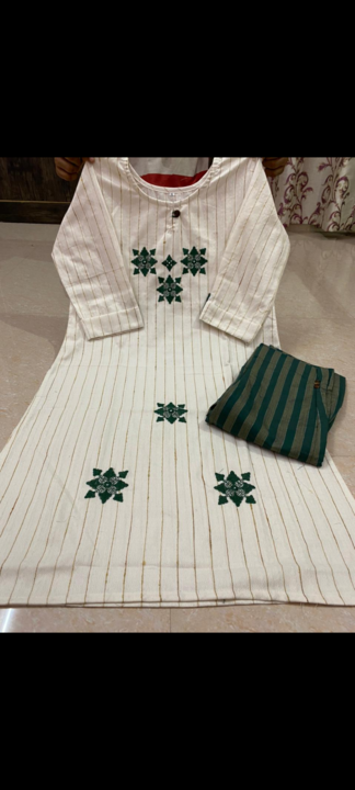 Khadi kurti with pant uploaded by Fashion at fingertips on 8/22/2021