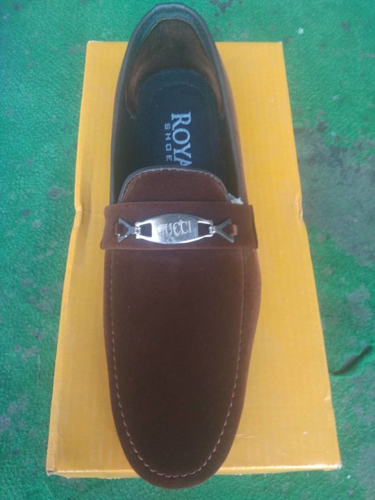 Post image Velvet Loafer lot for sale approx 300 jodi 
Shoe Factory Machinery for sale in punjab
Contact 9855322009