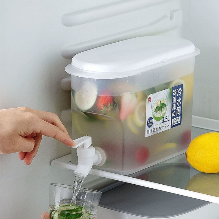3.5L Juice Water Dispenser

 uploaded by Wholestock on 8/23/2021