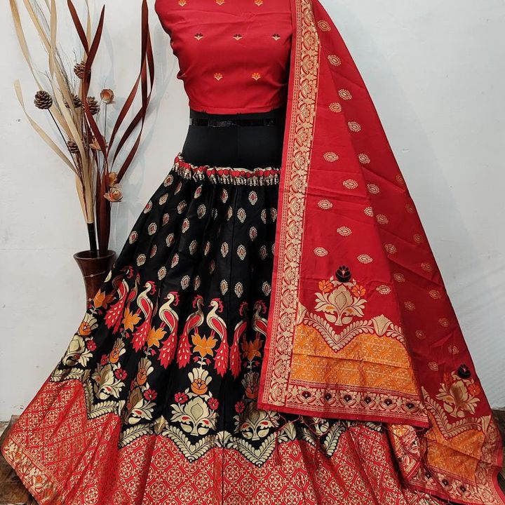 Post image See profile and contact us  on 9558551615 for new updates of sarees and Kurtis and lehnga also.. Keep joining us also.. 🙏🤗On reasonable rates with best quality.. Hurry up guys.. 😌