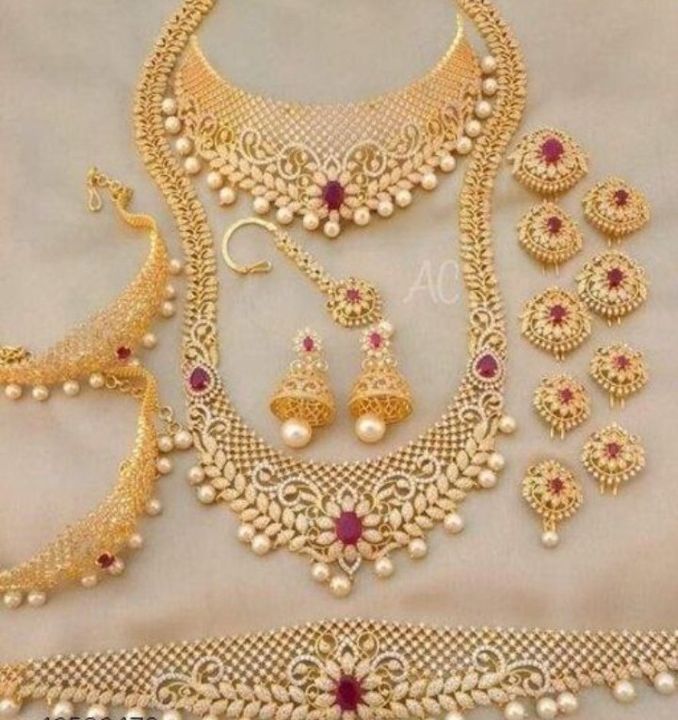 Post image I want 1 Pieces of I have this type of set below 1300 anybody  have this bridal plz share me contact me 8682813683.
Chat with me only if you offer COD.
Below is the sample image of what I want.