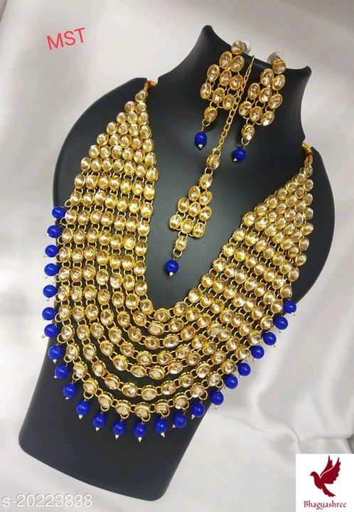 jewellery set for womens
Base Metal: Alloy
Plating: Gold Plated
Stone Type: Artificial Stones
Sizing uploaded by Bhagyashree on 8/24/2021