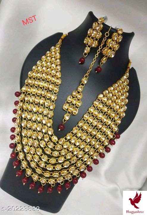 jewellery set for womens
Base Metal: Alloy
Plating: Gold Plated
Stone Type: Artificial Stones
Sizing uploaded by Bhagyashree on 8/24/2021